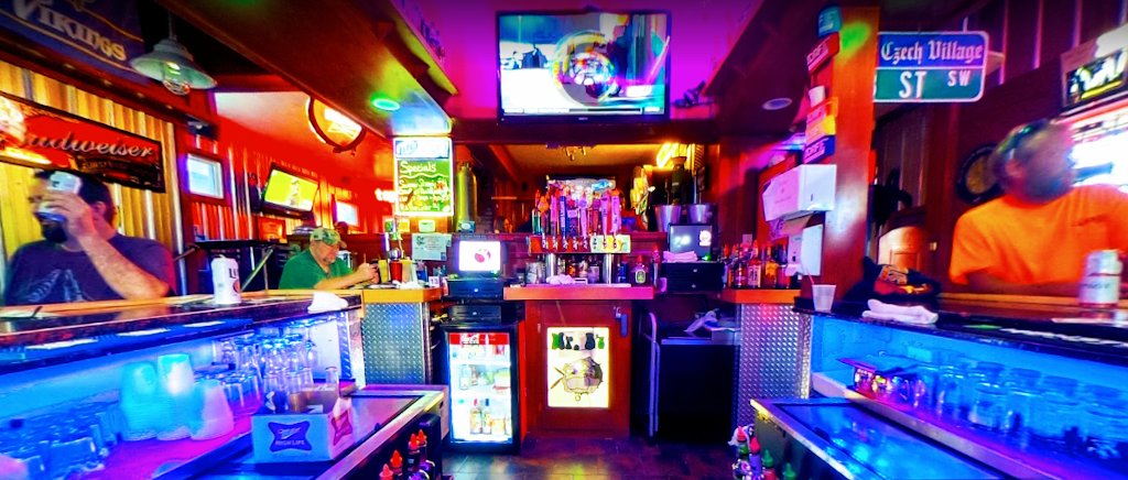 Mr. B's Bar and Sam's Pizza
